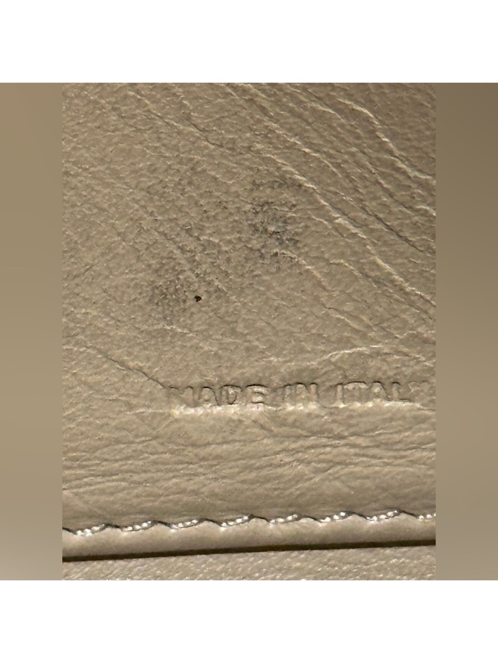 Fendi python, full zip wallet - Picture 11 of 13